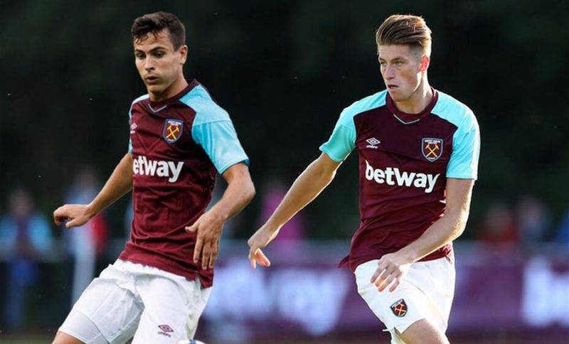 队在关键时 队在关键时